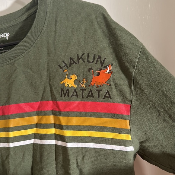 Disneys lion king cropped sweater (Juniors) - Picture 2 of 5